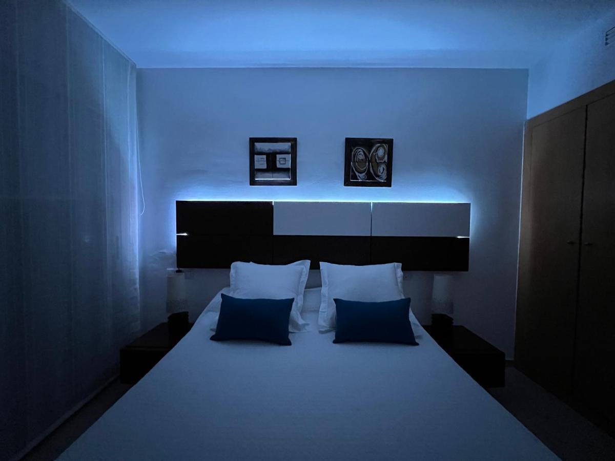 Blau Apartamento Frente A Los Canales Y Las Puestas De Sol De Roses Eksteriør bilde