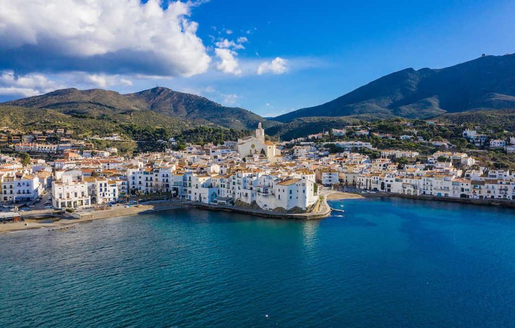 Blau Apartamento Frente A Los Canales Y Las Puestas De Sol De Roses Eksteriør bilde