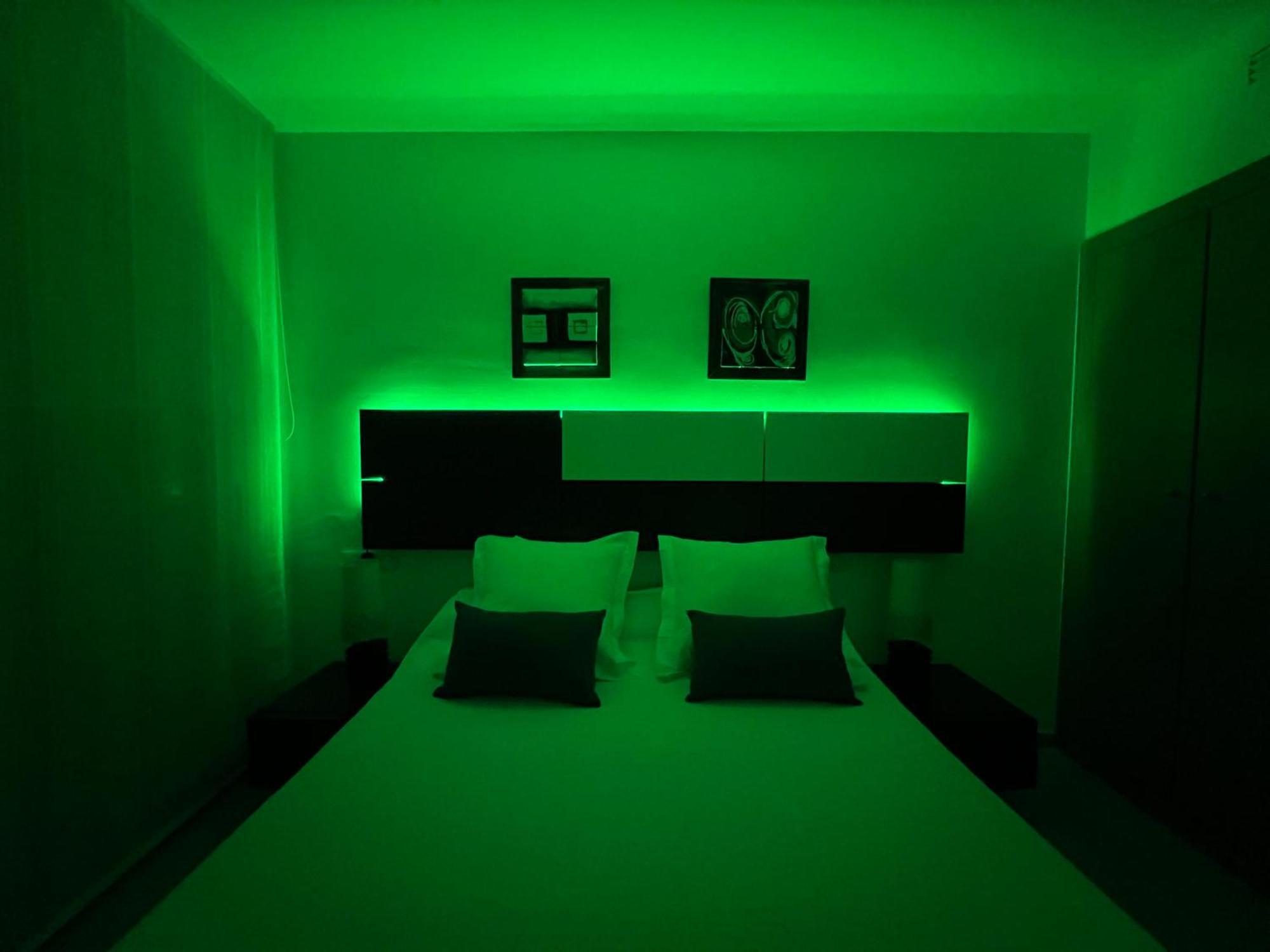 Blau Apartamento Frente A Los Canales Y Las Puestas De Sol De Roses Eksteriør bilde